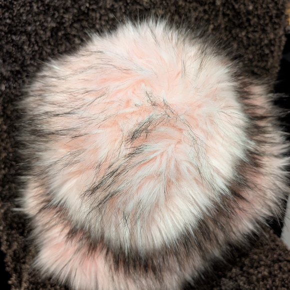 NWT Generation Kiss brand pink and black faux fur  bucket hat - Picture 3 of 8